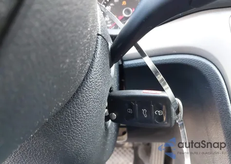 2014 Volkswagen Passat 1.8T Wolfsburg Edition из США, поврежденный, VIN 1VWAT7A34EC077440